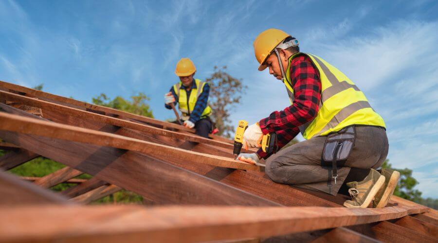 Professional Flat Roofing Installation services in Laingsburg, MI